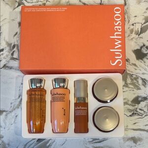 Sulwhasoo Concentrated Ginseng Anti-Aging Kit (5 items)